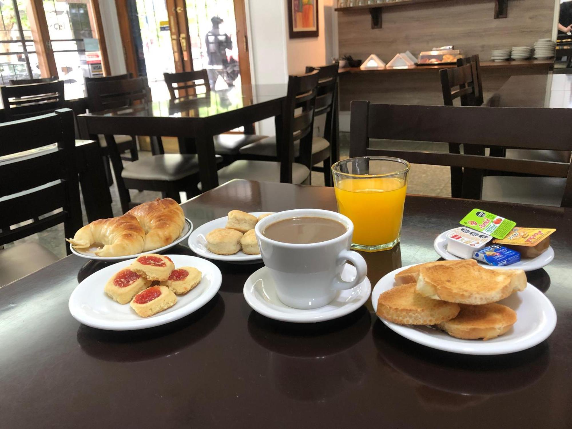 Hotel Tirol 马德普拉塔 外观 照片